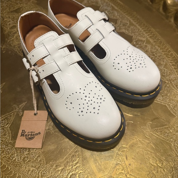 Dr. Martens Mary Janes - Picture 2 of 6